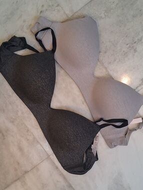 Victoria's Secret Wireless Bra Black Grey 34D